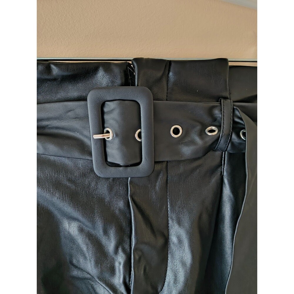 Women's S Black Faux Leather Paperbag Waist High Rise Belted Shorts - Picture 6 of 16